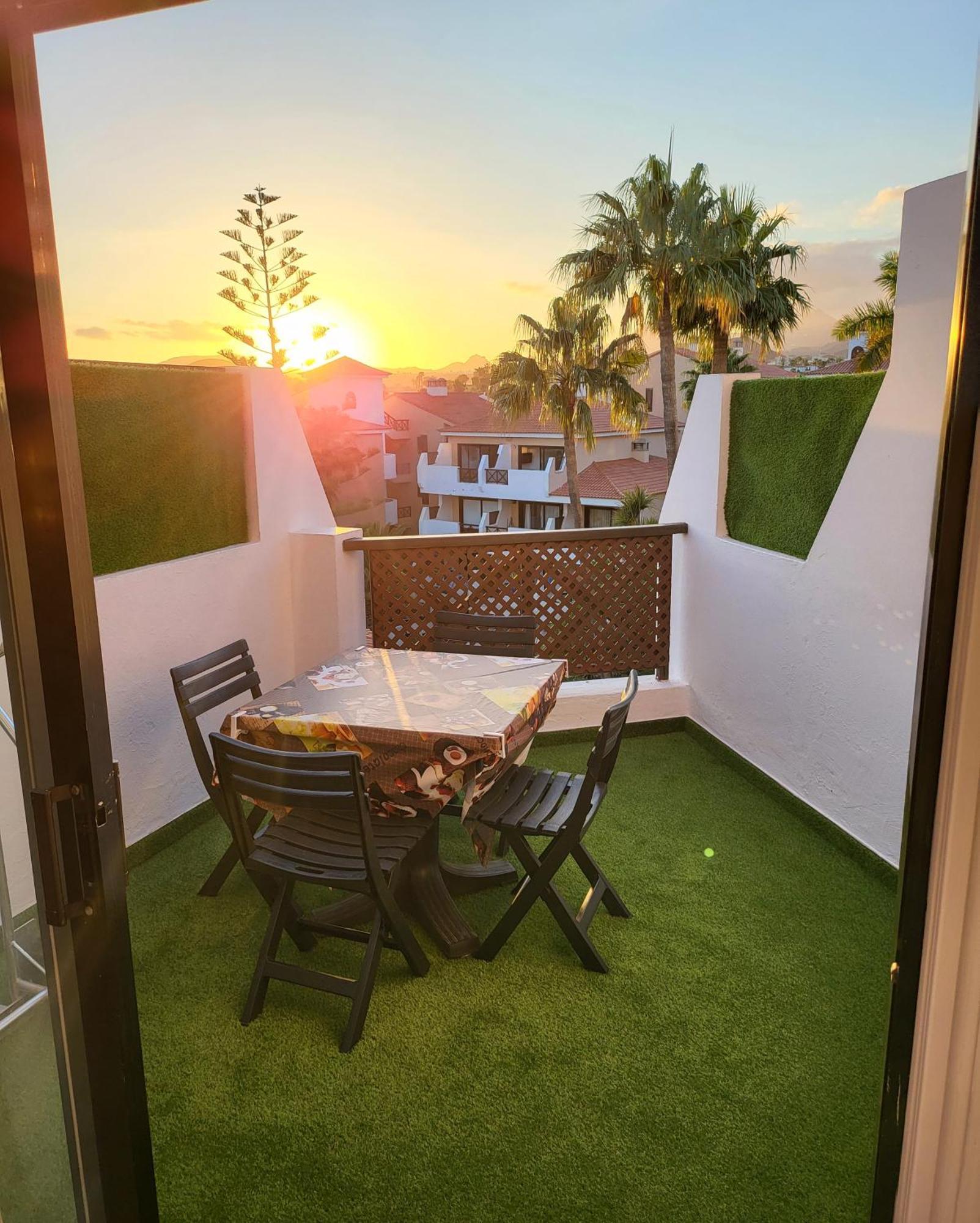 Moderno Y Luminoso Atico Con Vistas Y Piscina Lejlighed San Miguel de Abona Eksteriør billede