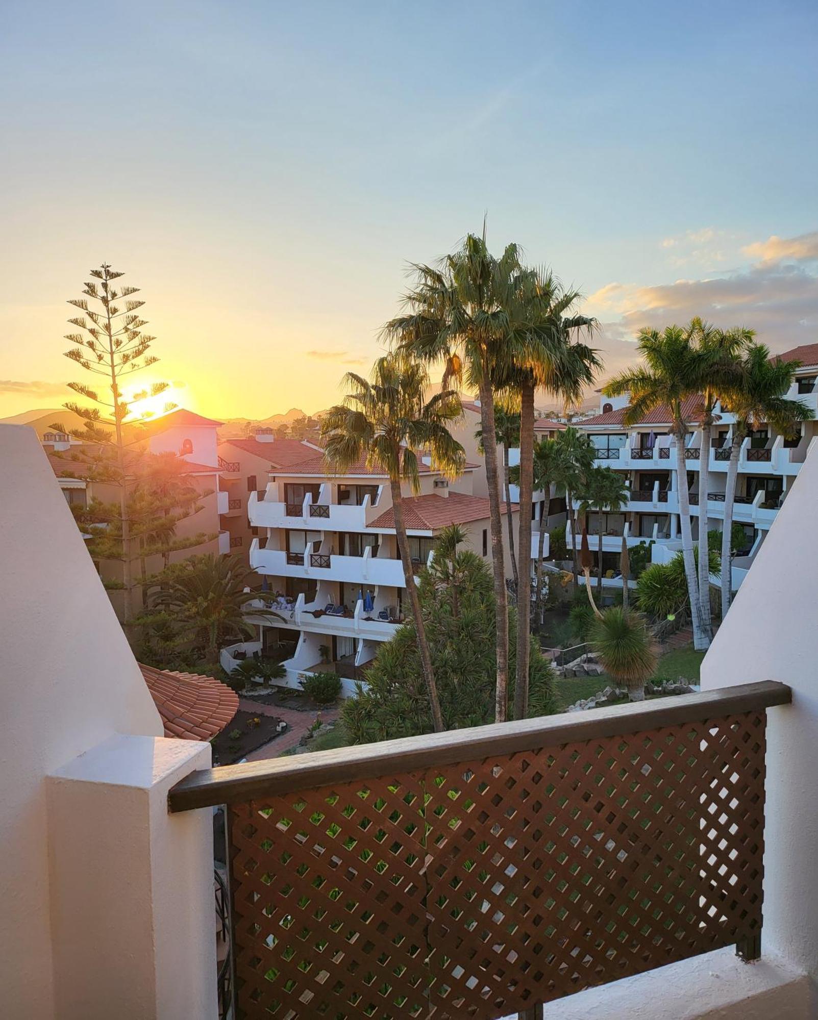 Moderno Y Luminoso Atico Con Vistas Y Piscina Lejlighed San Miguel de Abona Eksteriør billede