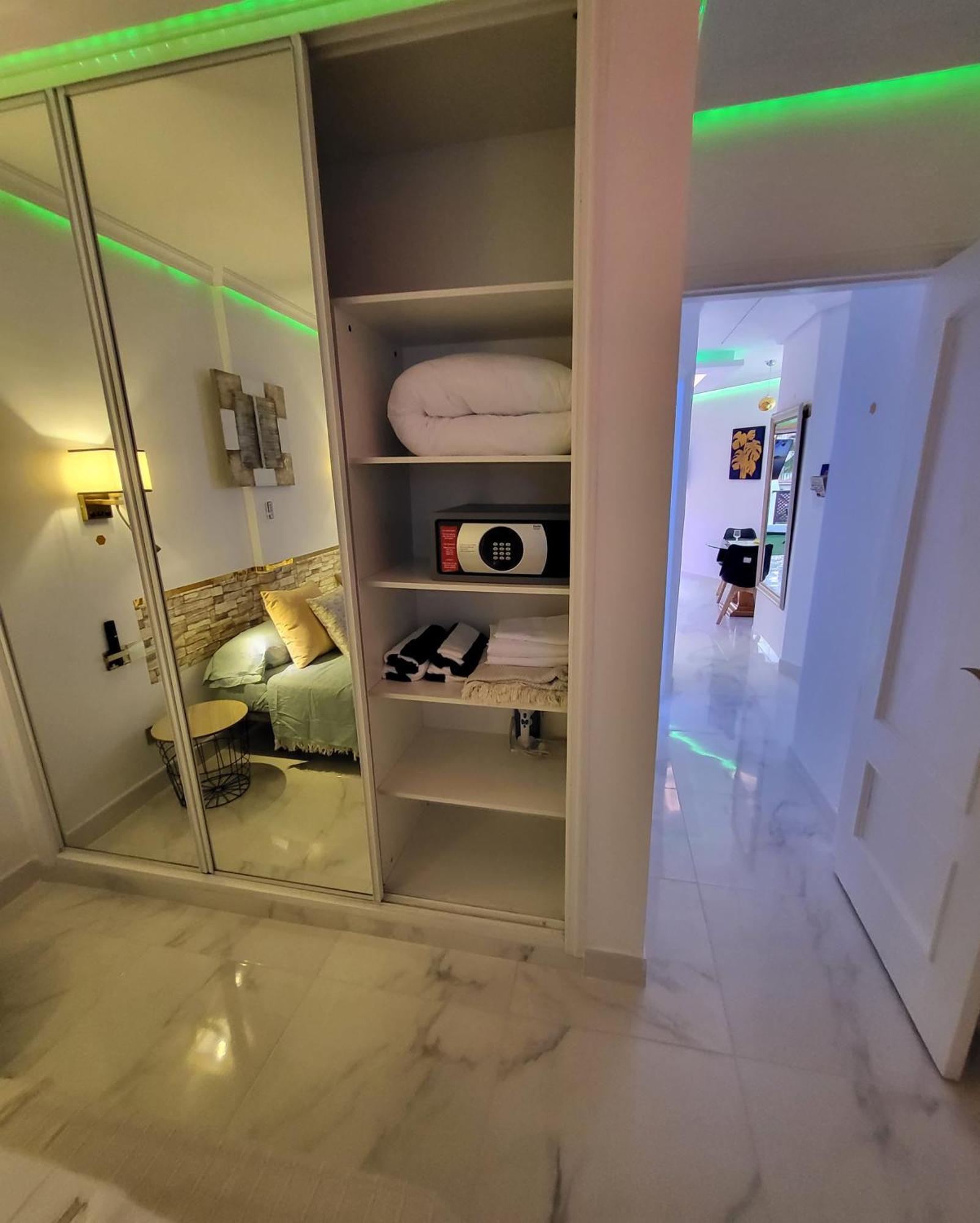Moderno Y Luminoso Atico Con Vistas Y Piscina Lejlighed San Miguel de Abona Eksteriør billede